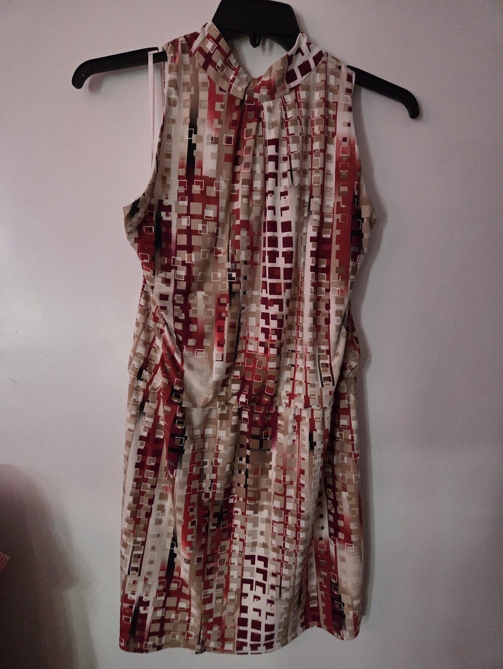 White House Black Market Sleeveless Geo-Print Shift Dress in Red and Cream